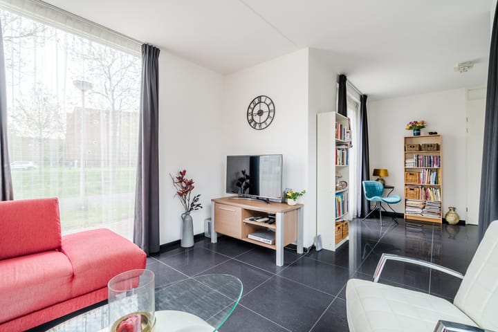 Foto 15 van Ivoorzwamsingel 1