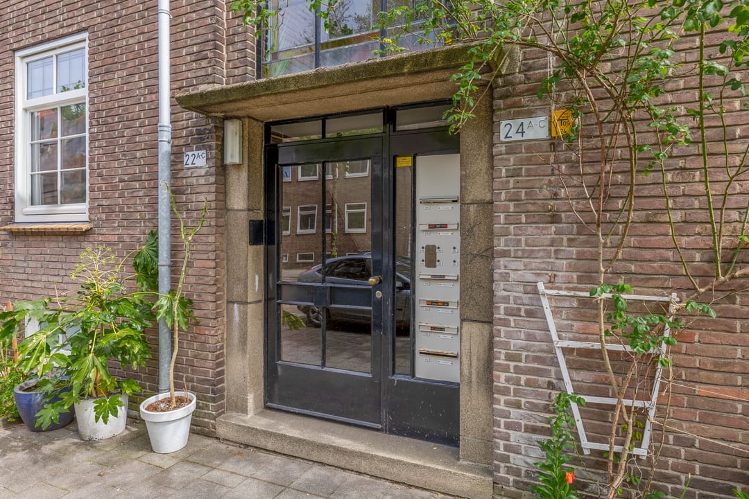 Photo 8 of Carel van Nieveltstraat 22-B