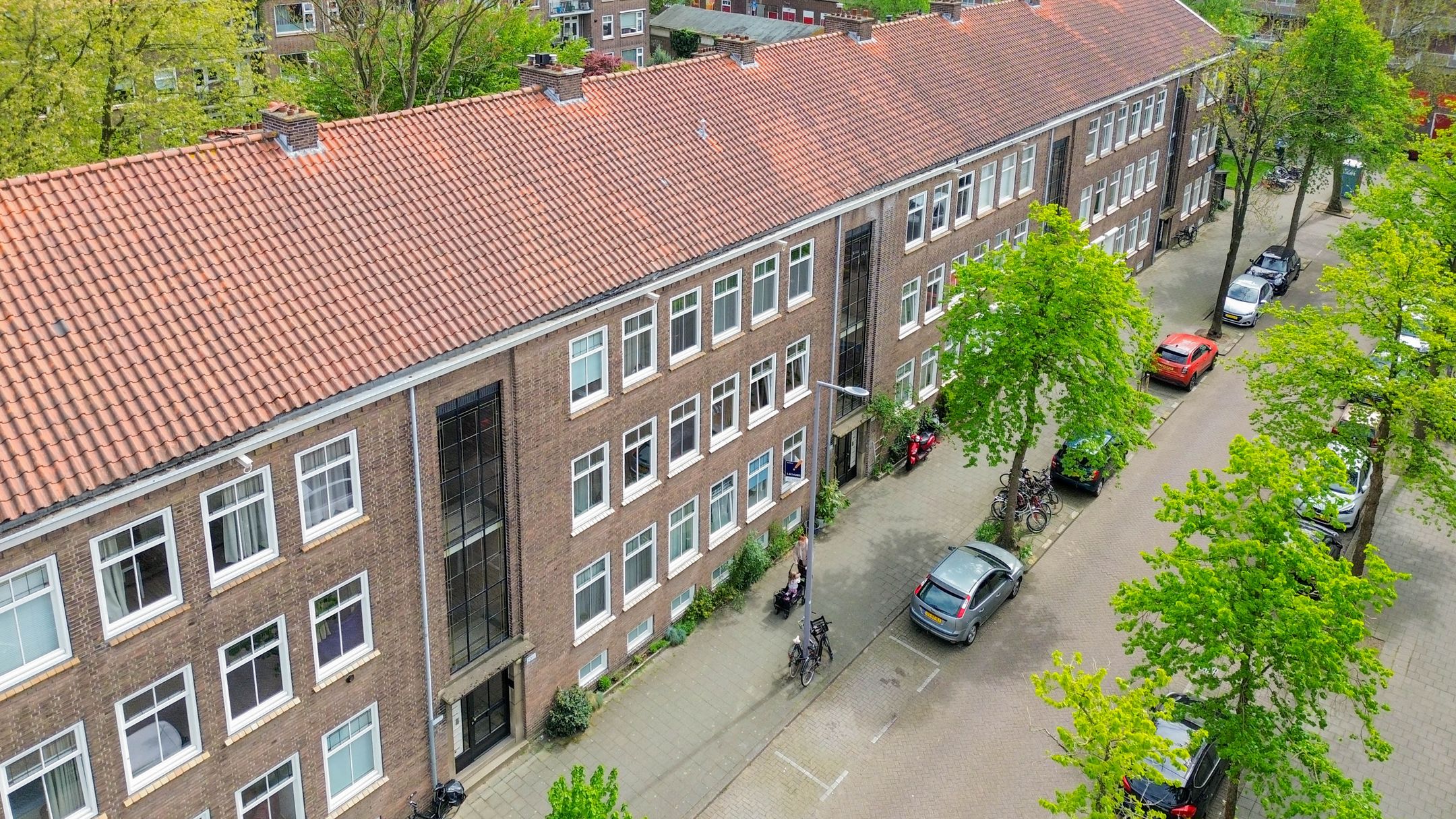 Photo 39 of Carel van Nieveltstraat 22-B
