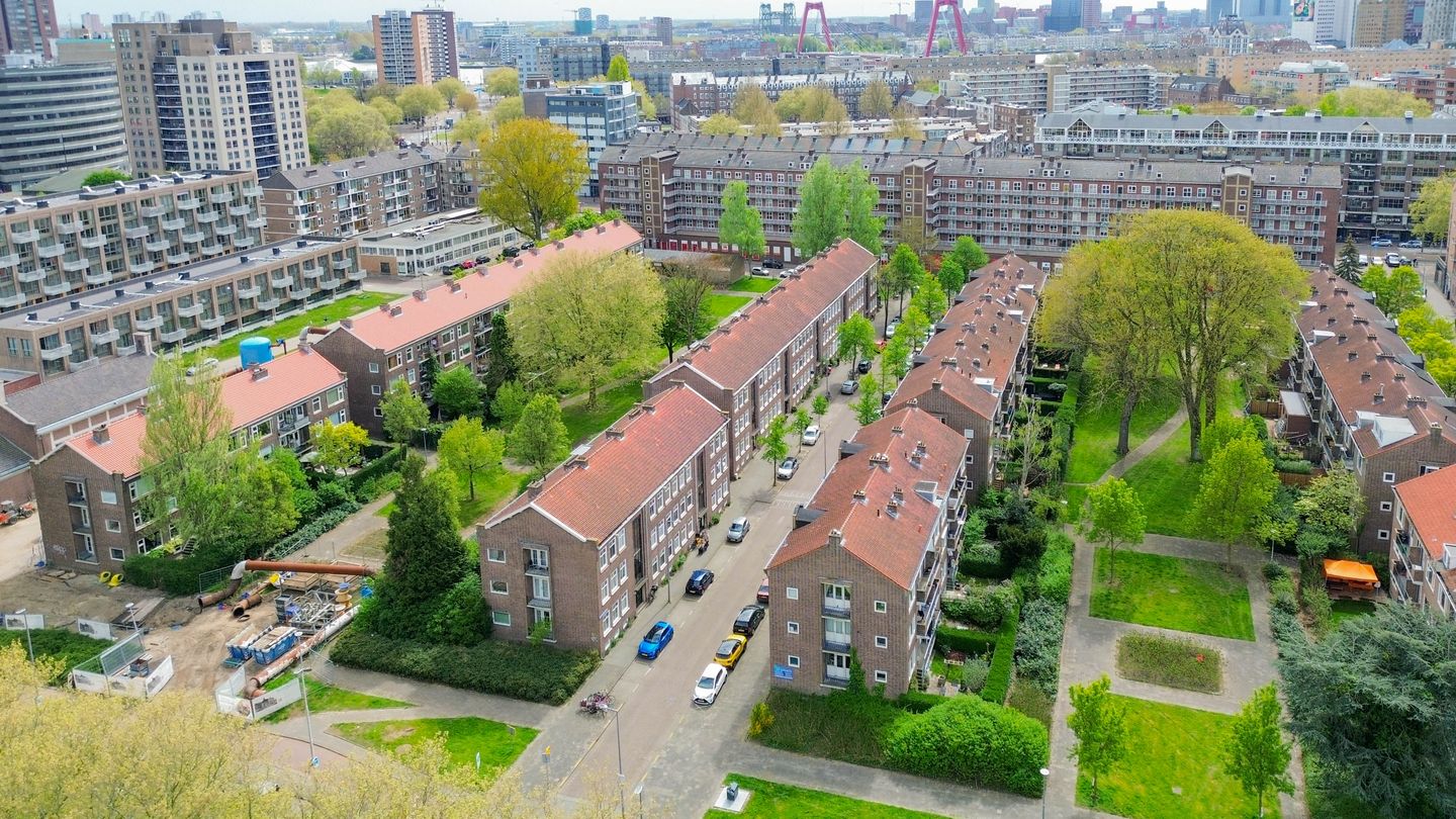 Photo 40 of Carel van Nieveltstraat 22-B