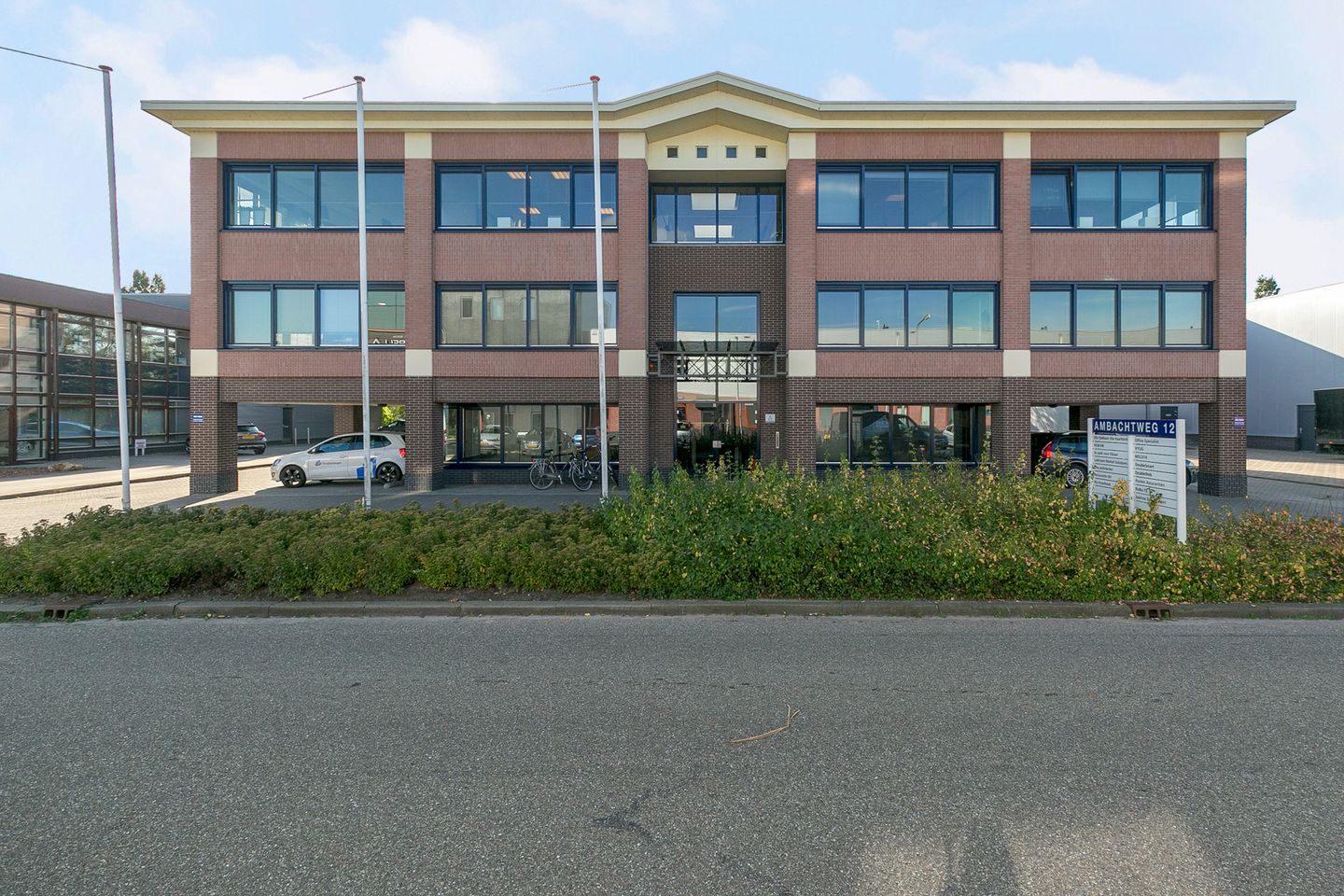 View photo 3 of Ambachtweg 12