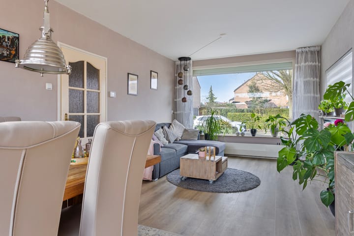 Photo 10 of Bruëlisstraat 9