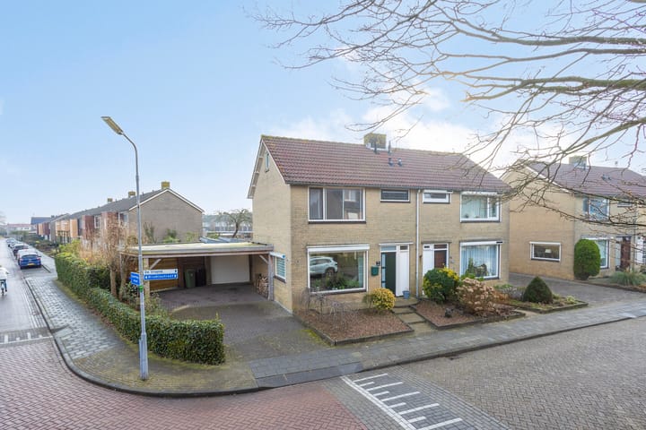 Photo 31 of Bruëlisstraat 9