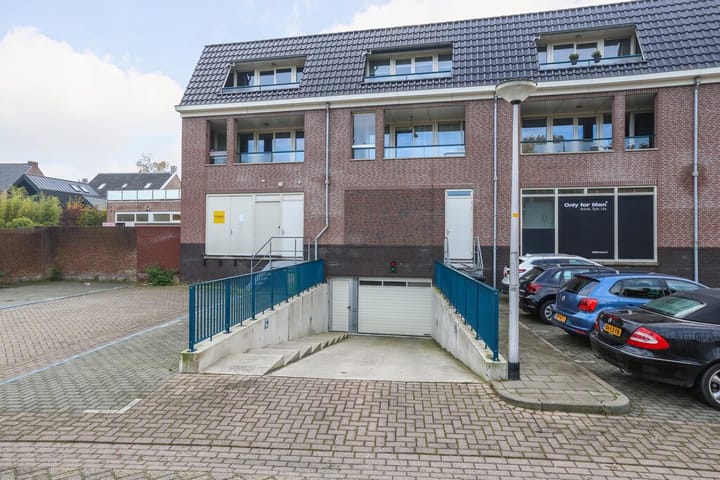 Foto 1 van Tussenweg