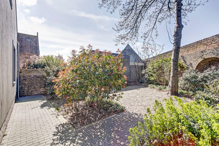 Foto 18 van Vijhestraat 1-B