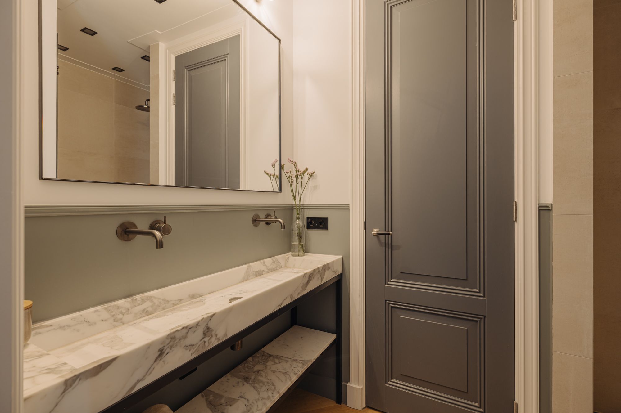 Photo 15 of Van Breestraat 183-D