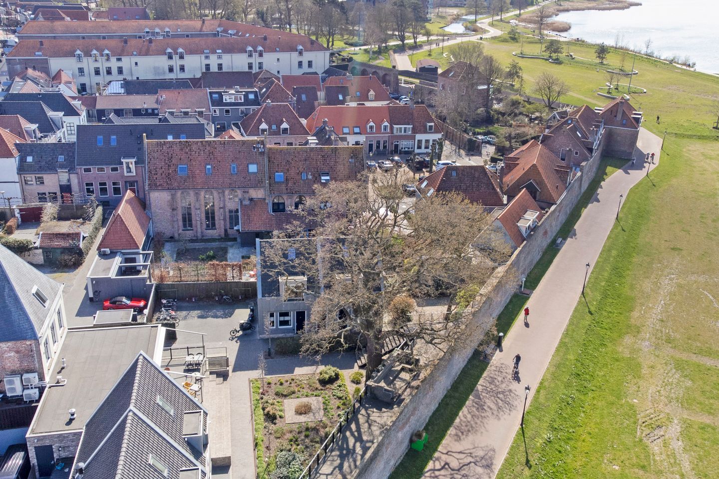 Photo 19 of Vijhestraat 1-D