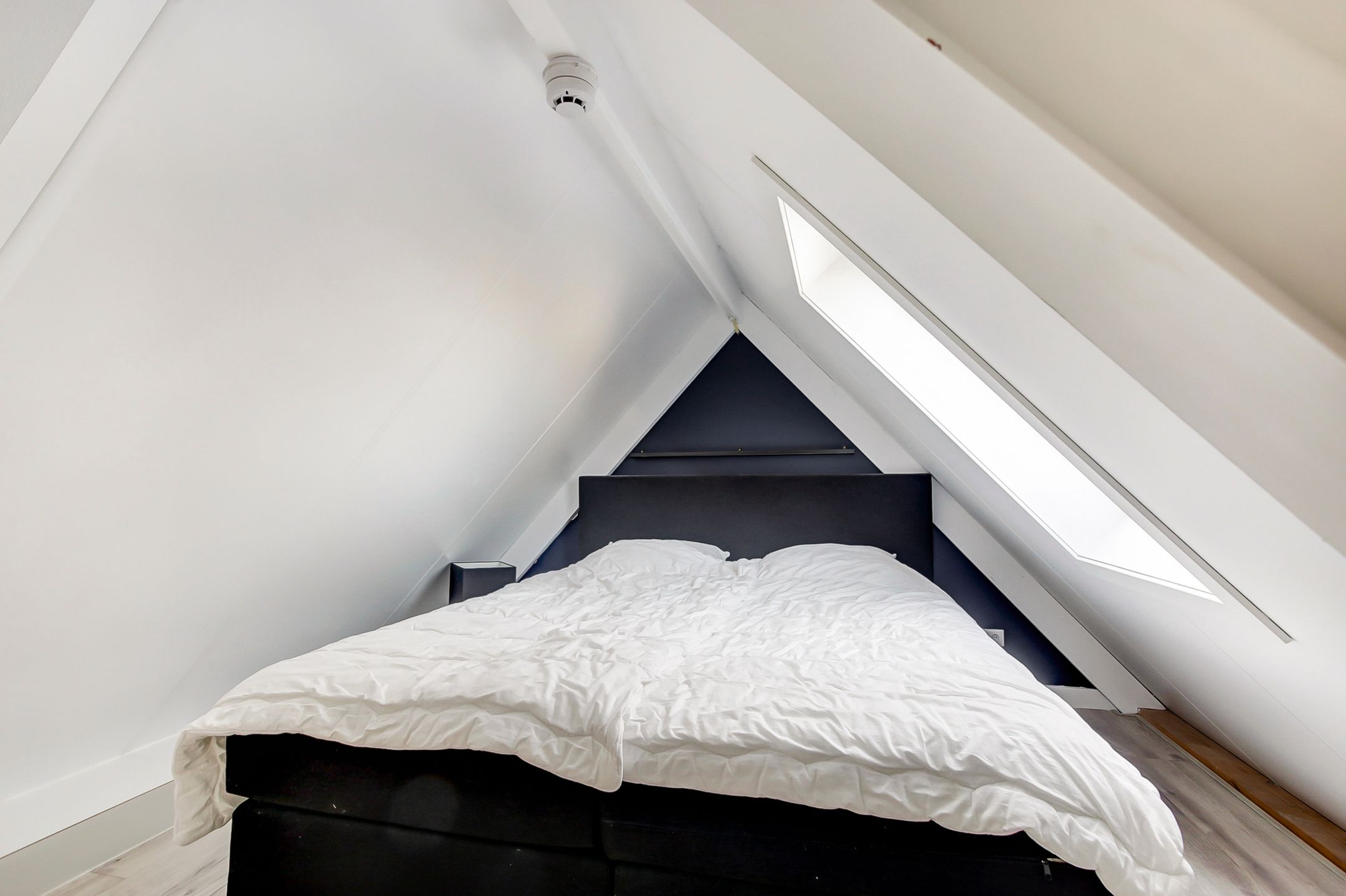 Foto 15 van Vijhestraat 1-C