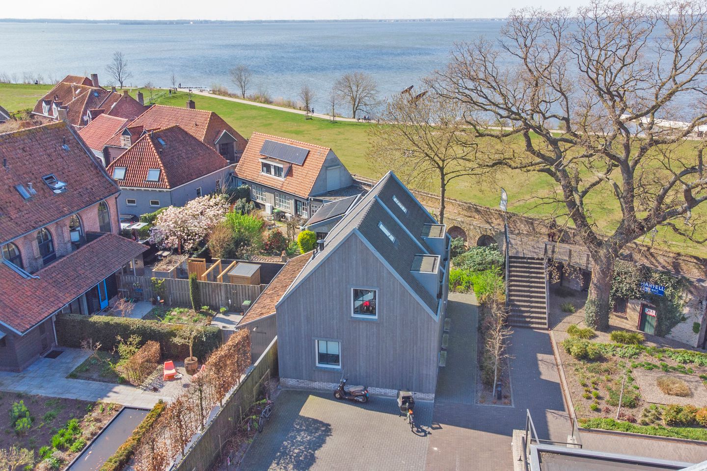 Foto 20 van Vijhestraat 1-C