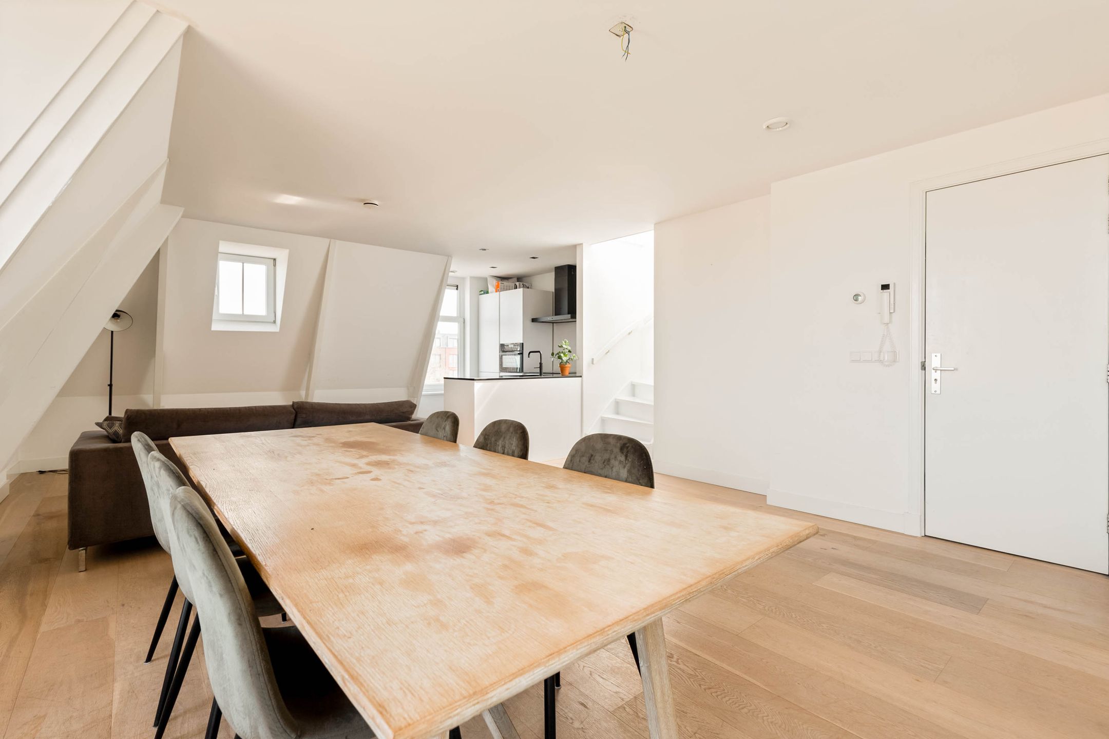 Foto 9 van Bellamyplein 18-4