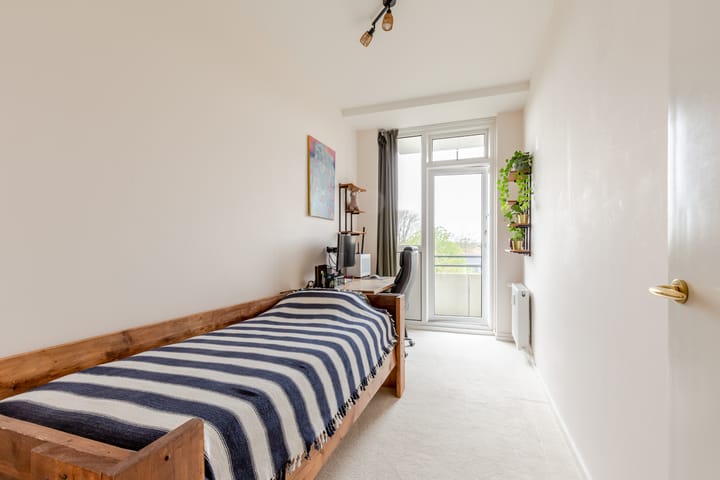 Foto 16 van Merwedeplantsoen 122