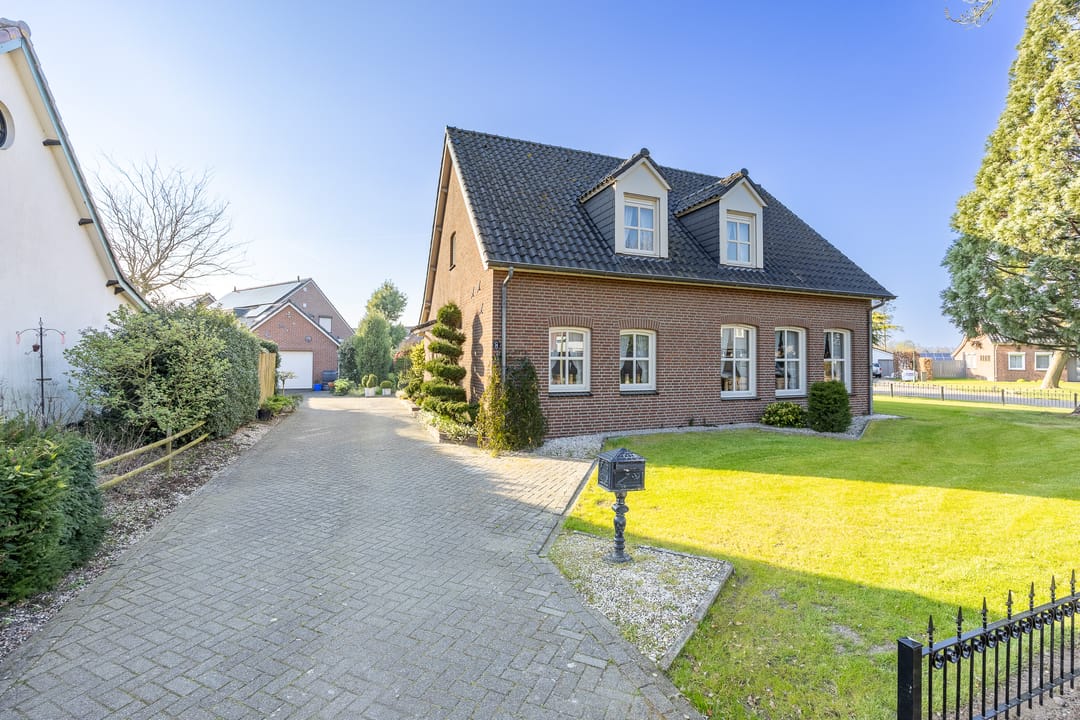 Photo 1 of Heidseweg 38