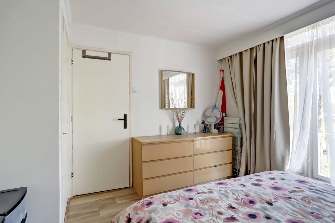 Foto 28 van De Ruyterstraat 6