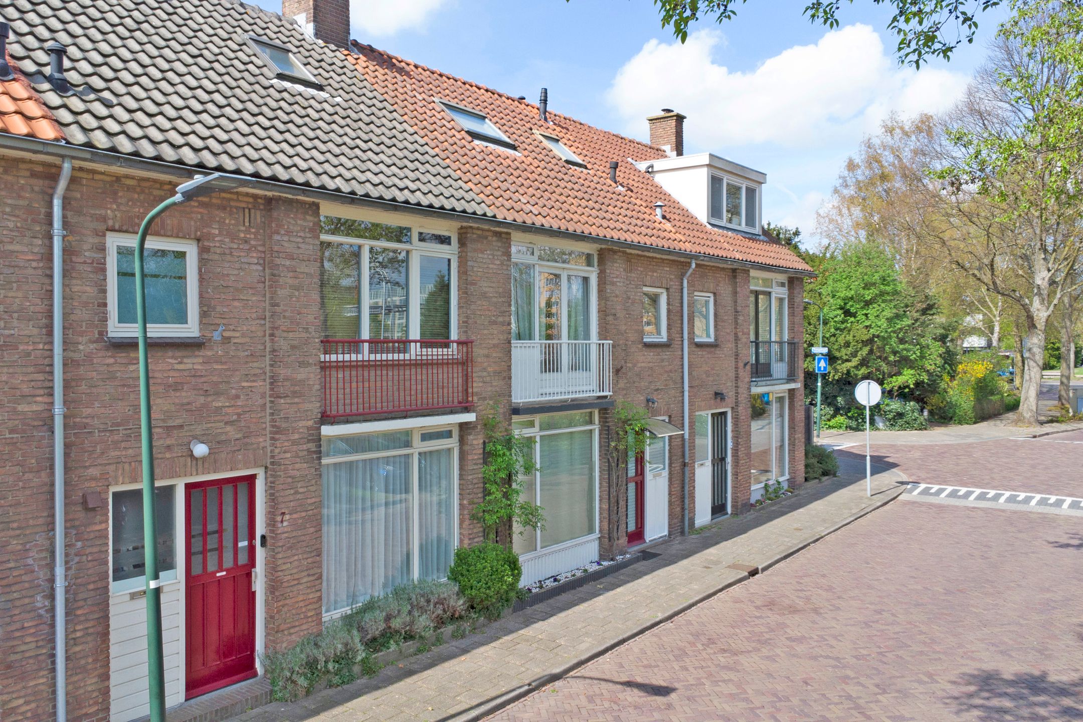 Foto 42 van De Ruyterstraat 6