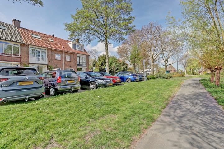 Foto 43 van De Ruyterstraat 6