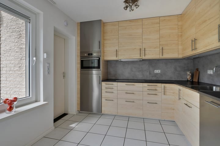 Photo 17 of Joosstraat 7