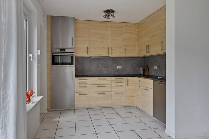 Photo 18 of Joosstraat 7