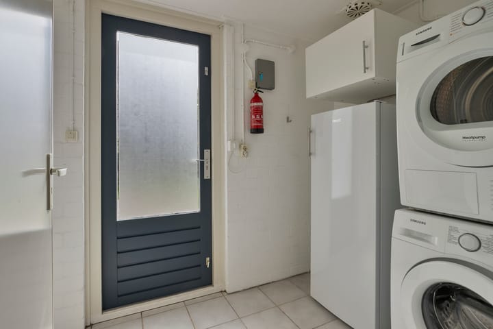 Photo 21 of Joosstraat 7