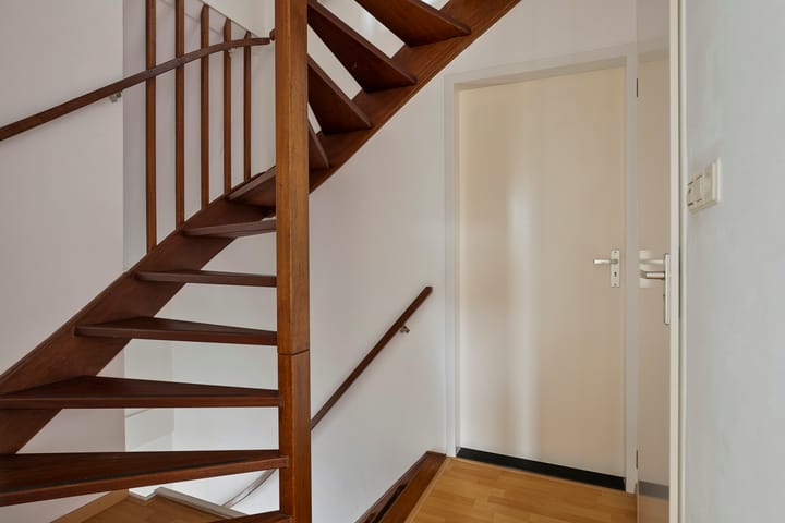 Photo 24 of Joosstraat 7