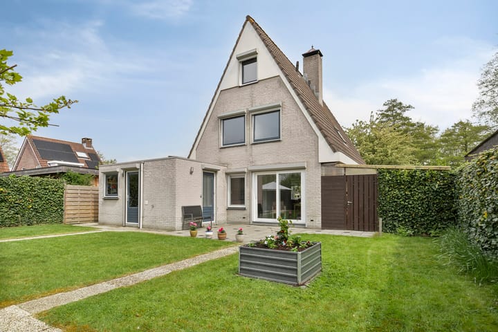 Photo 36 of Joosstraat 7