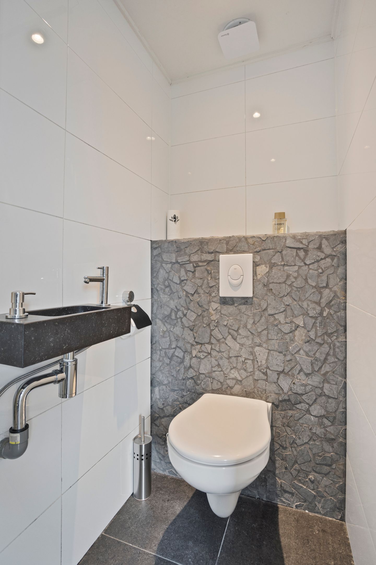 Photo 18 of Ring 573