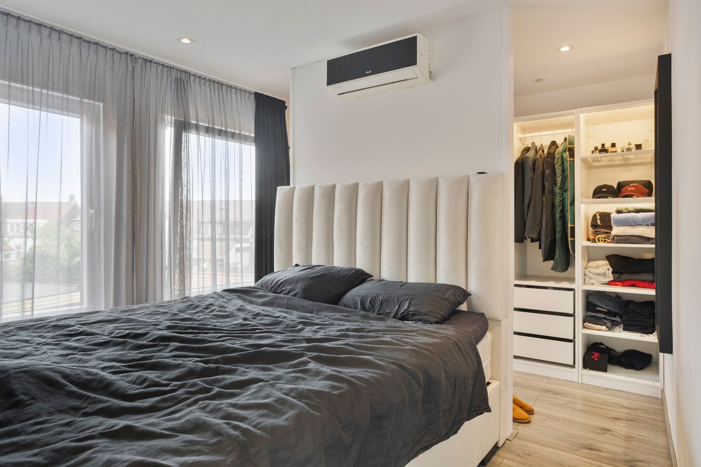 Photo 20 of Ring 573