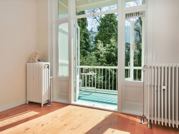 Foto 13 van Van Eeghenstraat 13-H