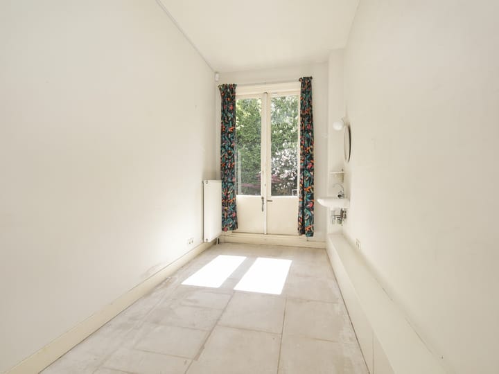 Foto 38 van Van Eeghenstraat 13-H