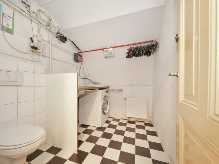 Foto 40 van Van Eeghenstraat 13-H