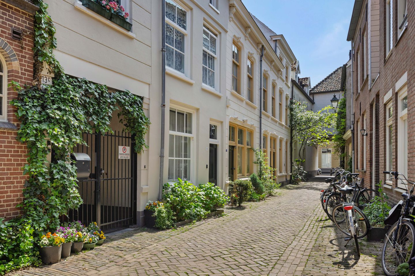 Foto 1 van Schilderstraat 13-C