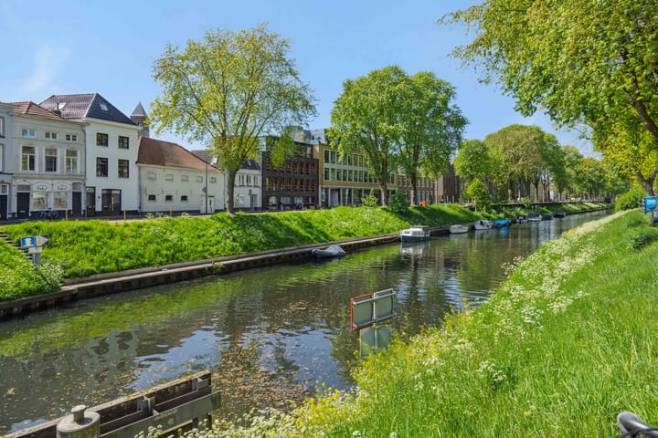 Foto 26 van Schilderstraat 13-C