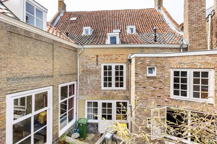 Foto 16 van Latijnse Schoolstraat 15