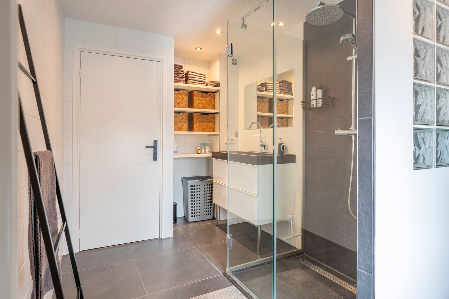 Foto 35 van Vaarstraat 4