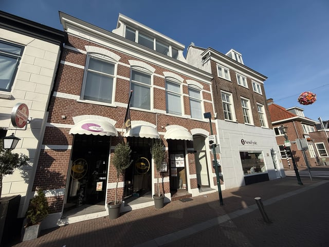 Dorpsstraat 42