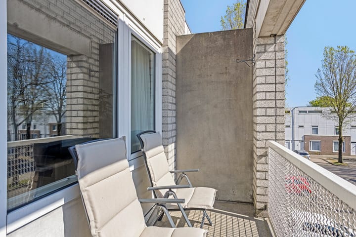 Foto 28 van Bisschop Bekkerslaan 121