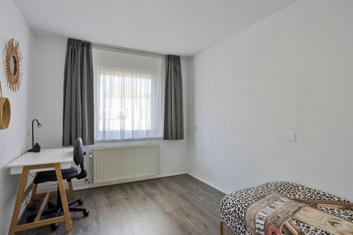 Foto 20 van Bisschop Bekkerslaan 121