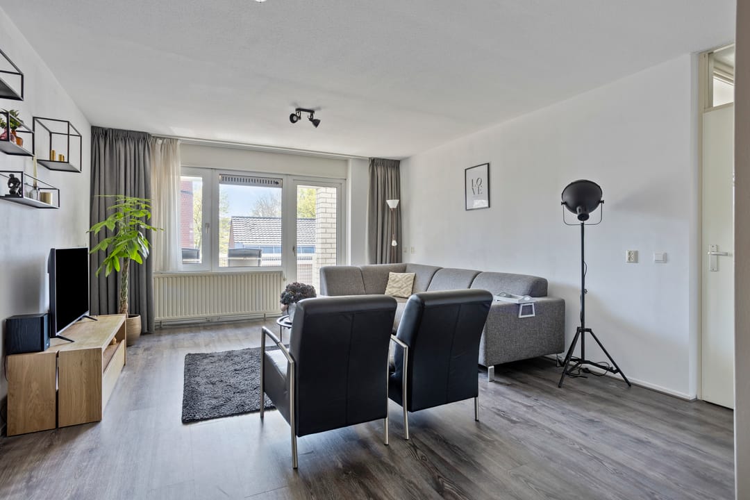 Foto 2 van Bisschop Bekkerslaan 121