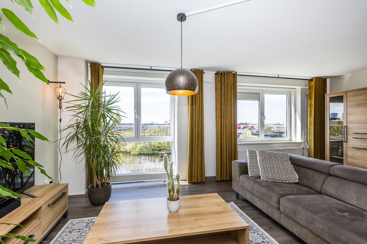 Foto 8 van Van Adrichemweg 205