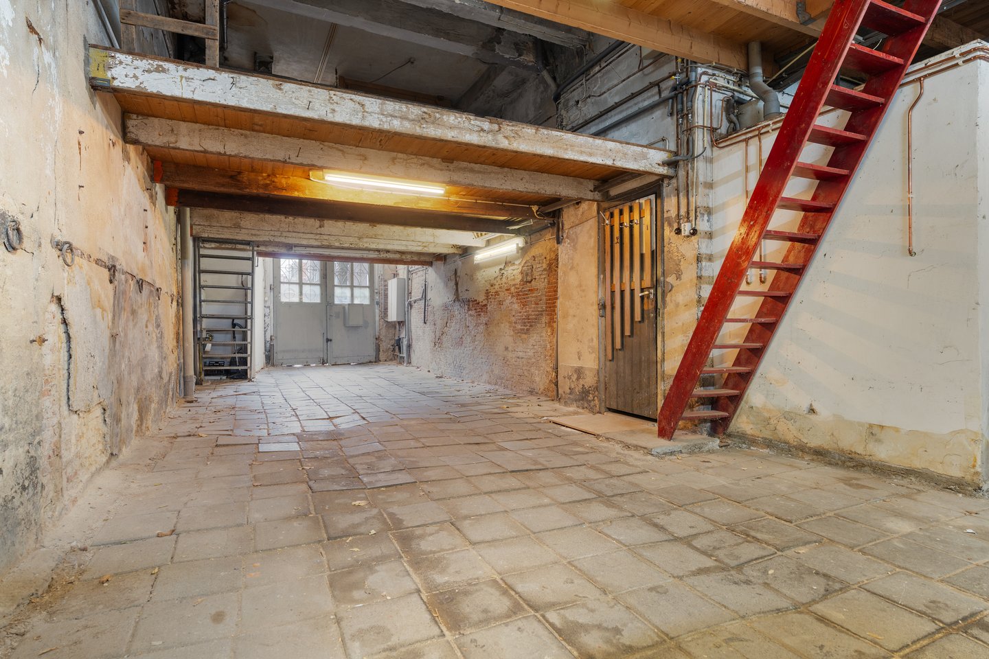 View photo 3 of Brouwersgracht 32-H