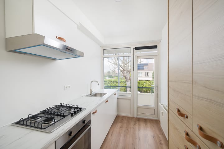 Photo 10 of De Lairesselaan 58