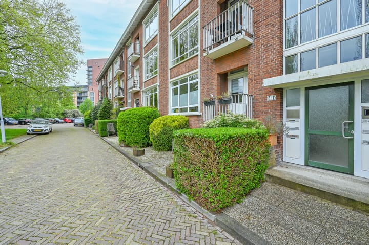 Foto 34 van Louis Couperusstraat 14