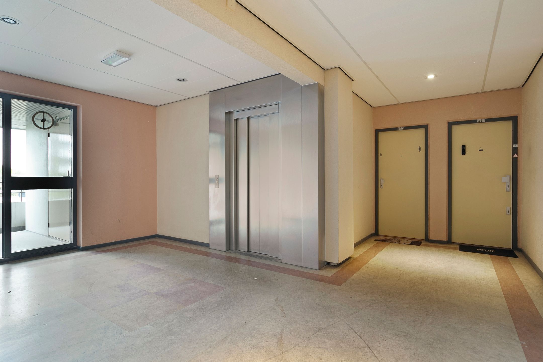 Foto 6 van Roggekamp 329