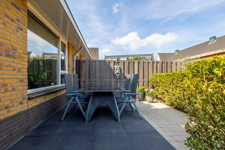 Foto 18 van Menuet 12