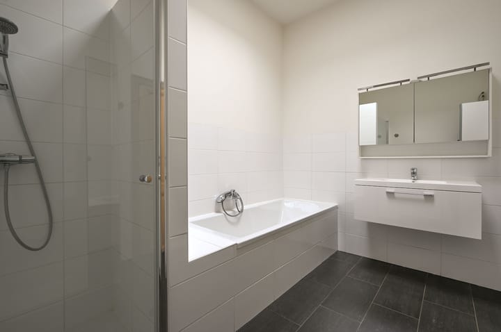 Foto 11 van Leeuwenlaan 16