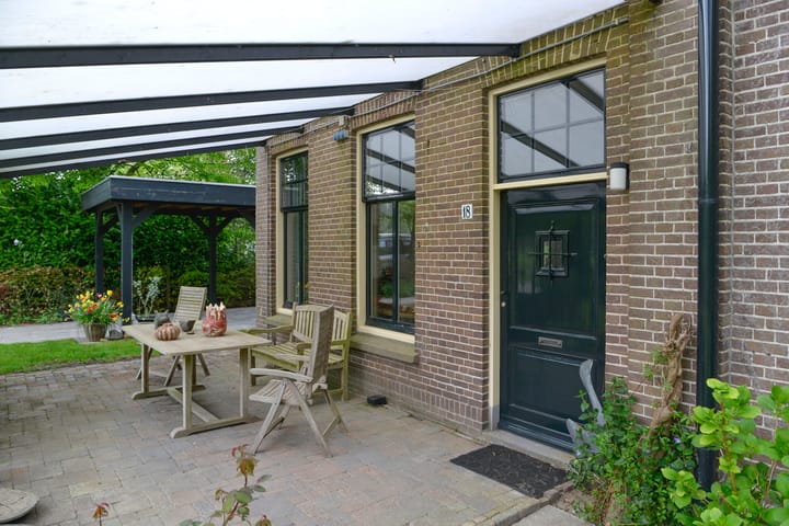 Foto 33 van Leeuwenlaan 16