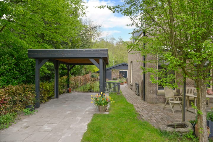 Foto 34 van Leeuwenlaan 16