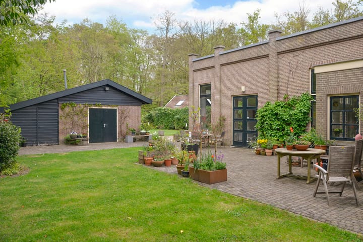 Foto 38 van Leeuwenlaan 16