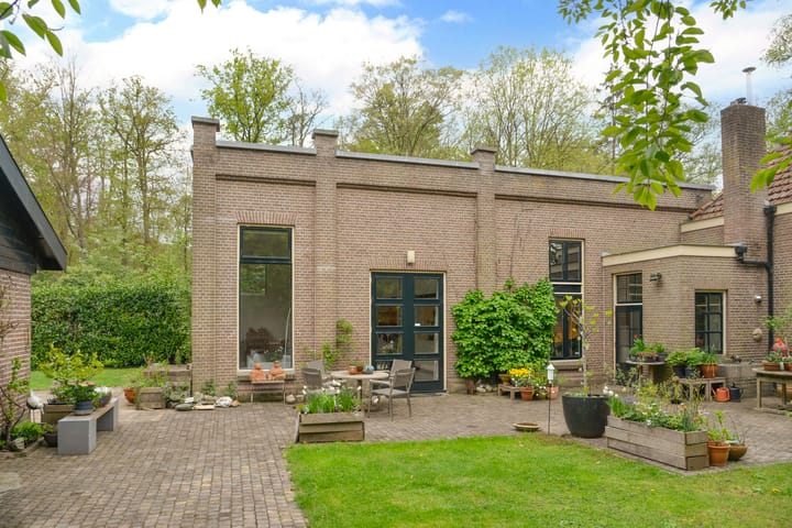 Foto 41 van Leeuwenlaan 16