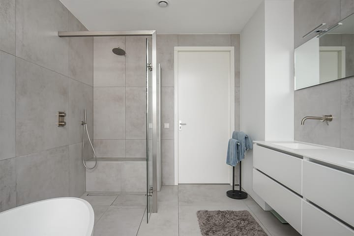 Foto 23 van Loolaan 300