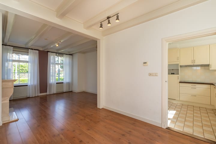 Photo 5 of Dorpsstraat 18